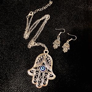 NEW Intricate Hamsa Necklace and Earring Set